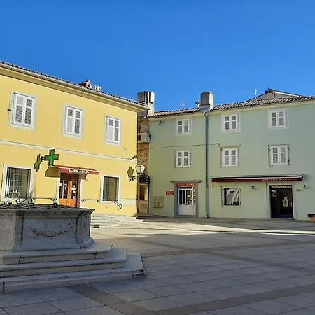 Appartamento Cozy Family Friendly Irena Nr 2 With Pool Krk Town